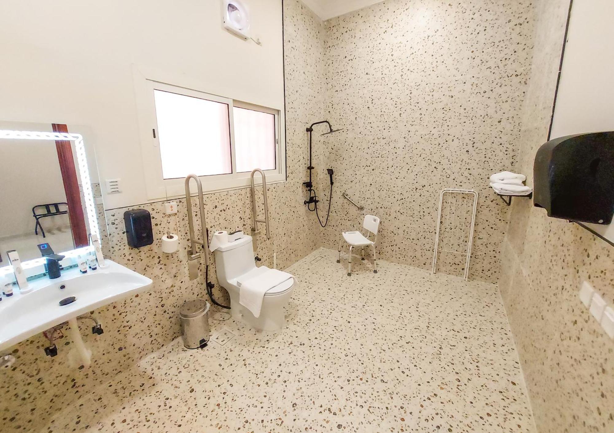 Iwan AlAndalusia hotel suites Alrehab Jeddah Bagian luar foto