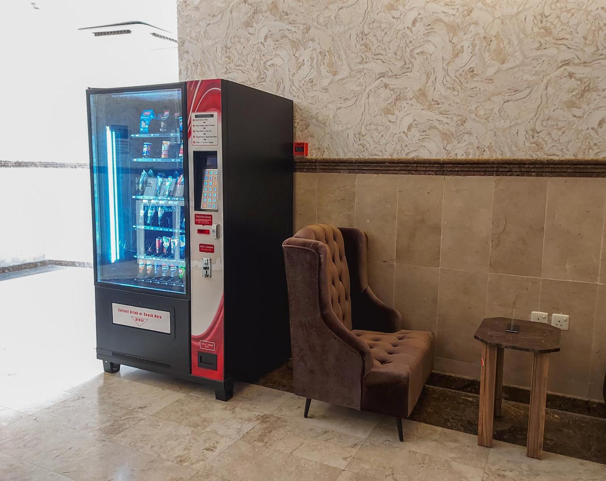 Iwan AlAndalusia hotel suites Alrehab Jeddah Bagian luar foto