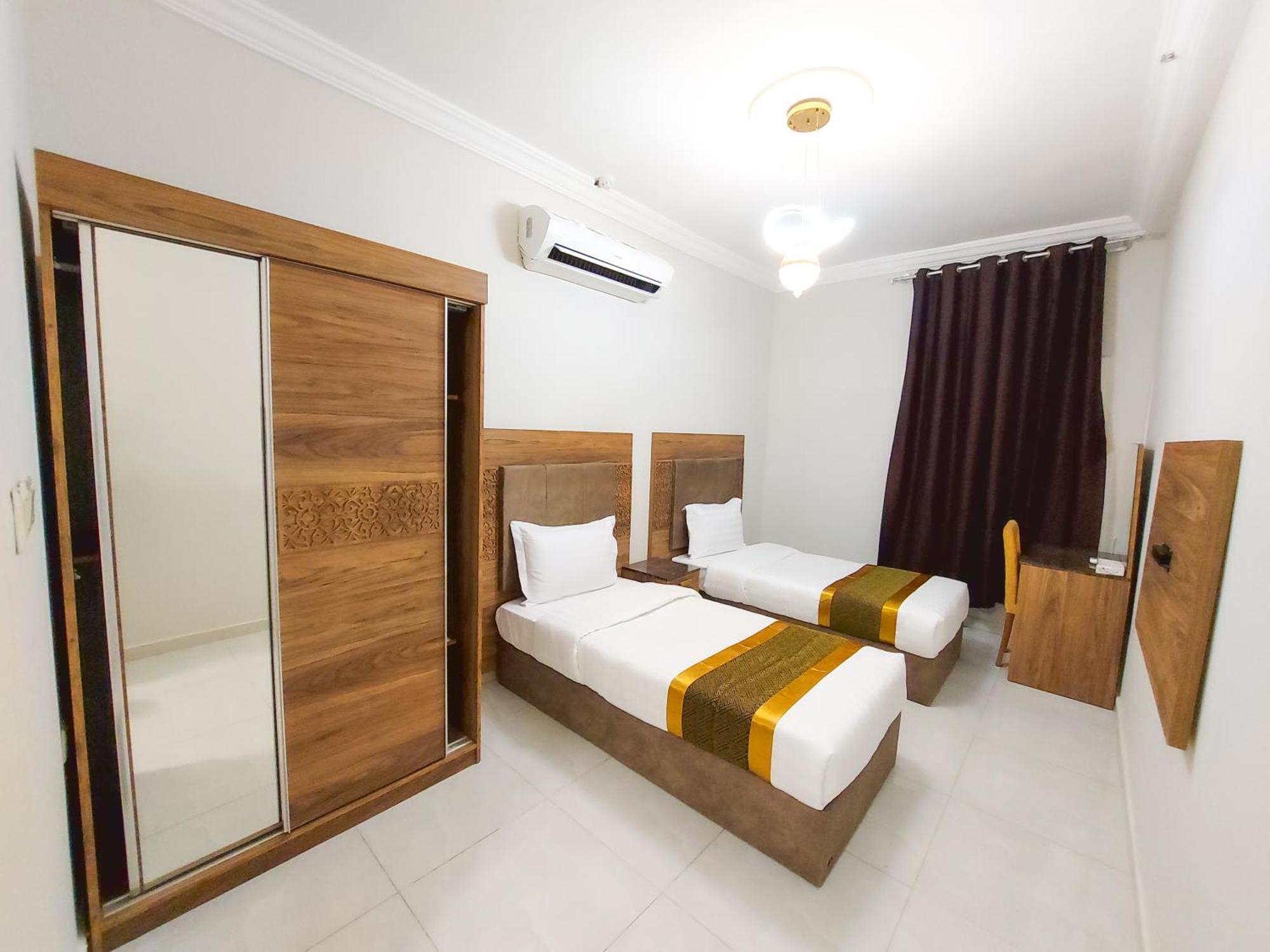 Iwan AlAndalusia hotel suites Alrehab Jeddah Bagian luar foto