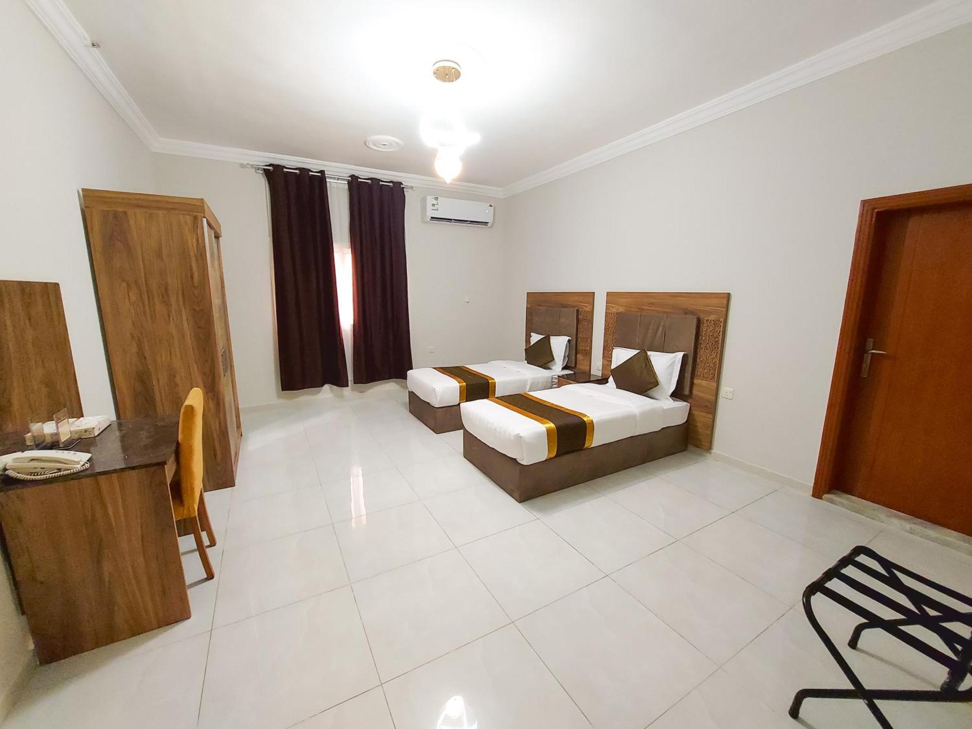Iwan AlAndalusia hotel suites Alrehab Jeddah Bagian luar foto