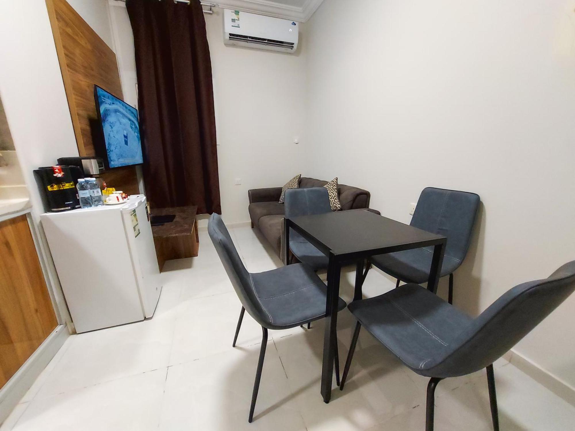 Iwan AlAndalusia hotel suites Alrehab Jeddah Bagian luar foto