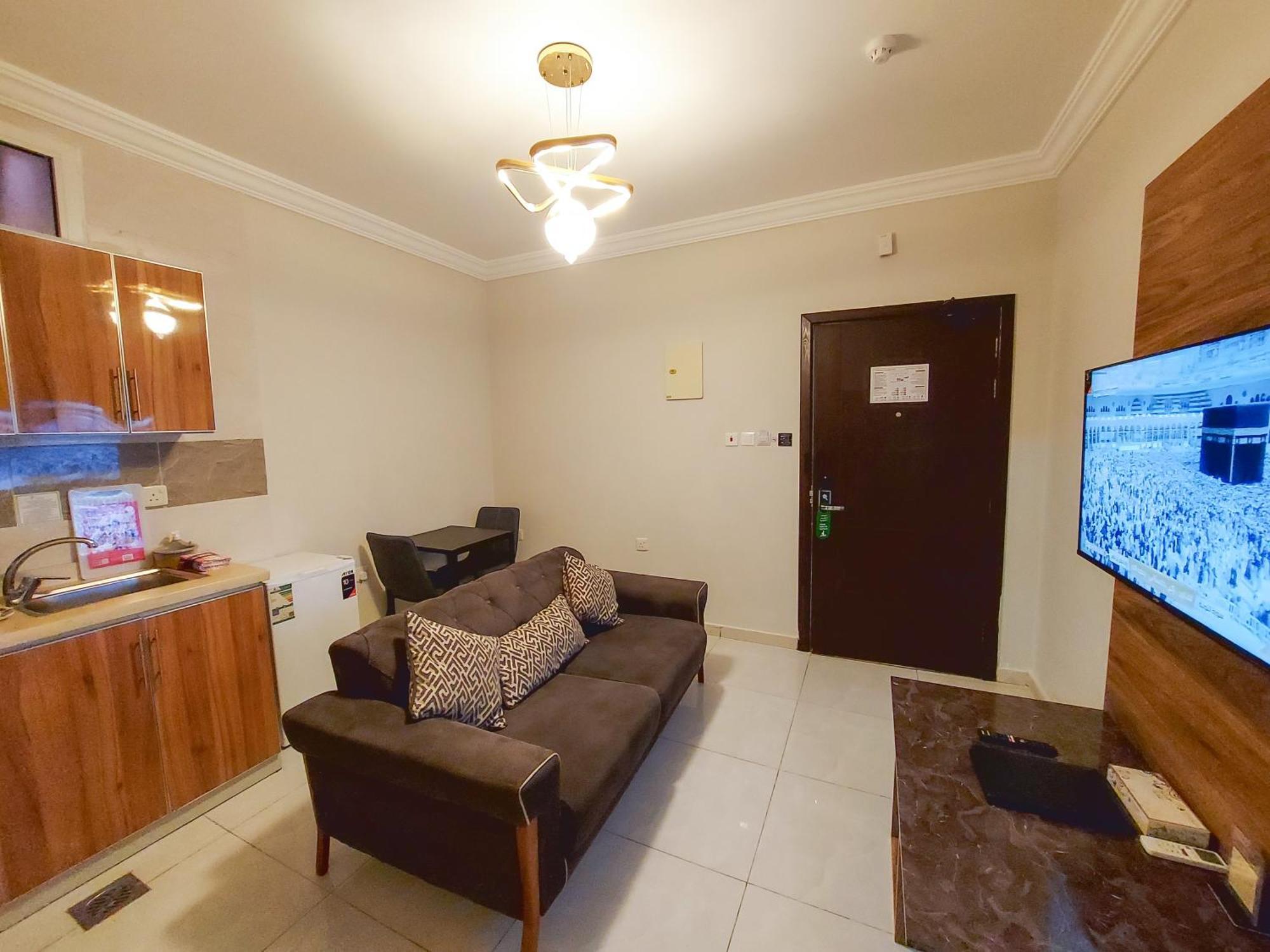 Iwan AlAndalusia hotel suites Alrehab Jeddah Bagian luar foto