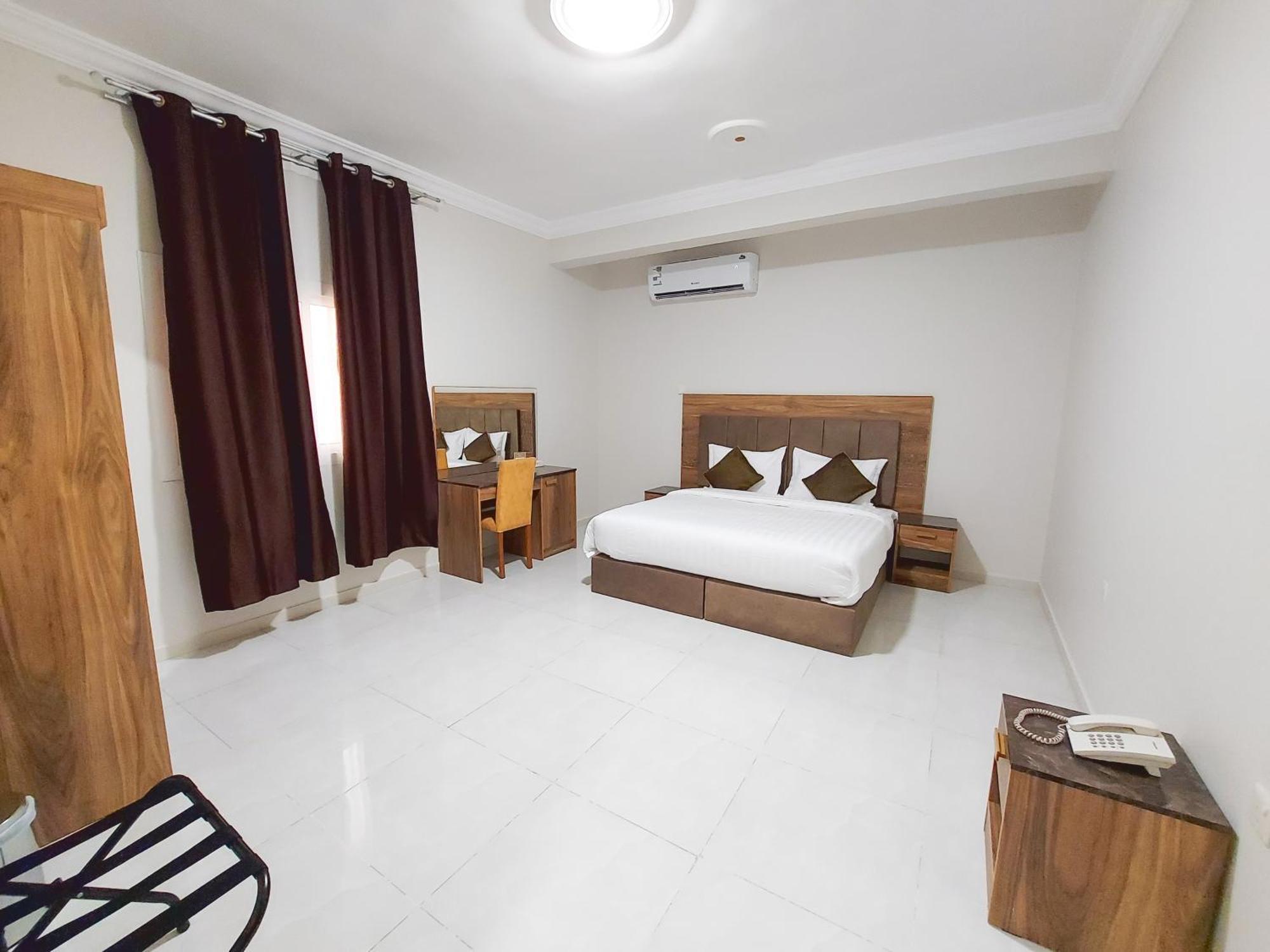 Iwan AlAndalusia hotel suites Alrehab Jeddah Bagian luar foto