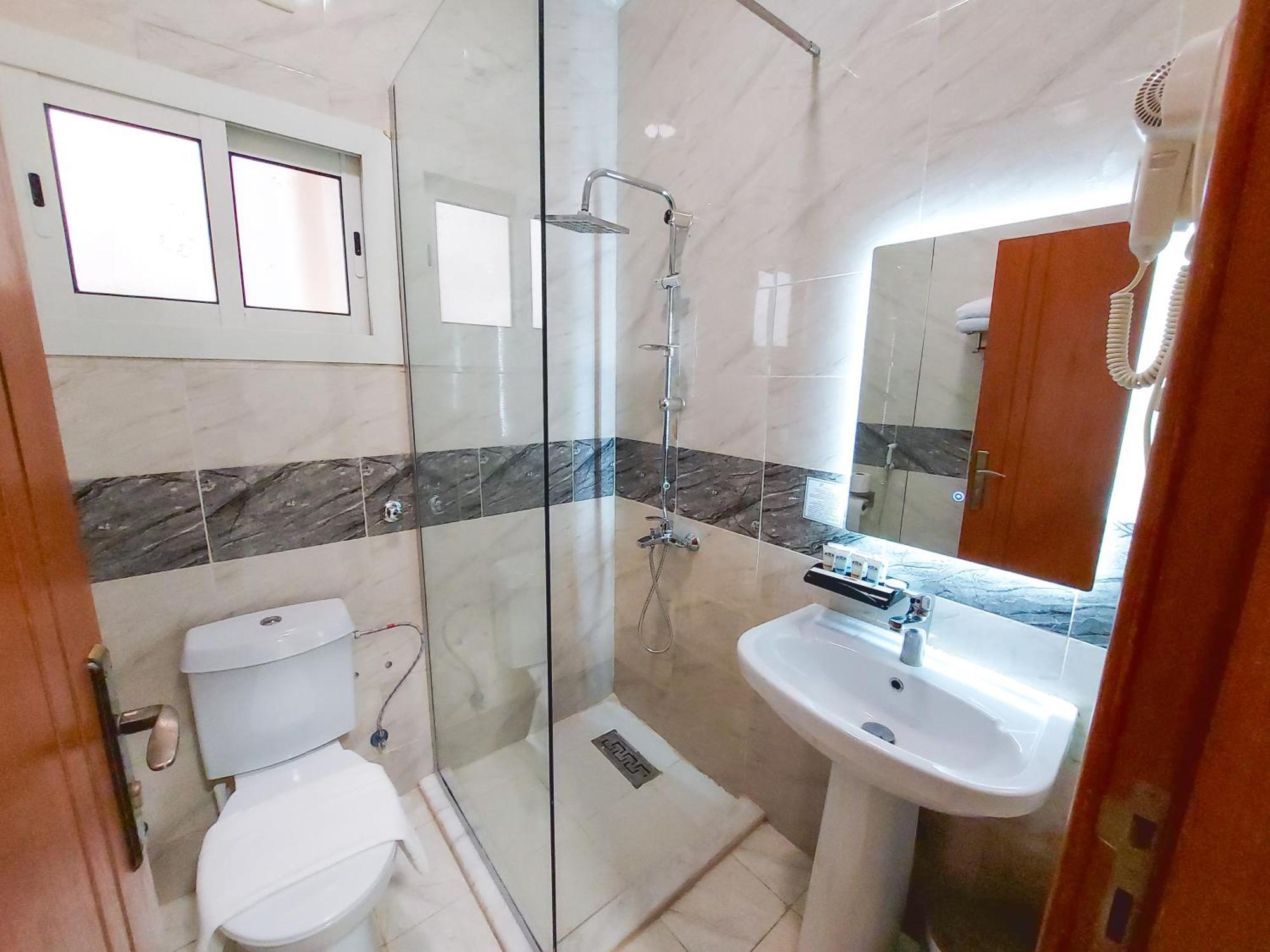 Iwan AlAndalusia hotel suites Alrehab Jeddah Bagian luar foto
