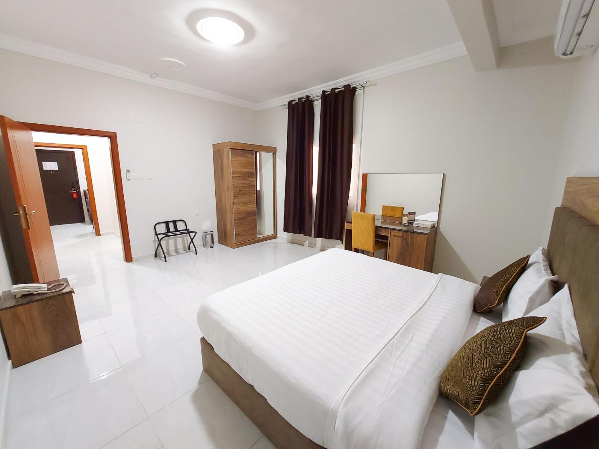 Iwan AlAndalusia hotel suites Alrehab Jeddah Bagian luar foto